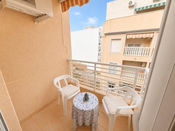 Venta de piso en Piso en Antonio Machado, Torrevieja, Torrevieja
thumbnail 2