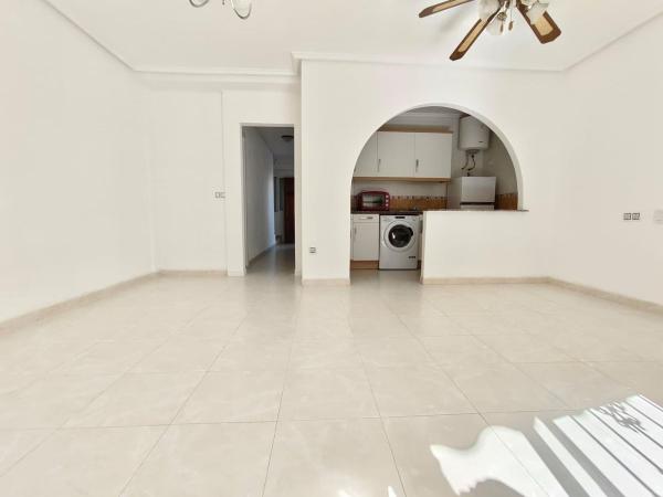 Independent chalet for sale in Casa o chalet en Parque Acuático - Sector 25, Torrevieja, Torrevieja
photo 1