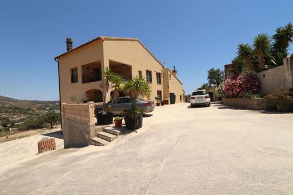 Продаётся загородный участок в Finca rústica en Benissa pueblo, Benissa , Бенисса photo 1