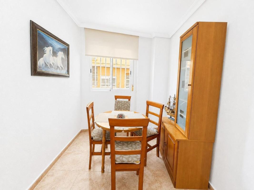 Продажа квартиры на Piso en Avenida Habaneras - Curva de Palangre, Torrevieja, Торревьеха
photo 5