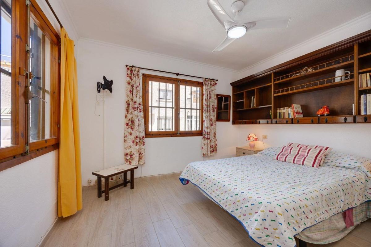 Venta de chalet independiente en Casa o chalet en Nueva Torrevieja, Torrevieja, Torrevieja
photo 5