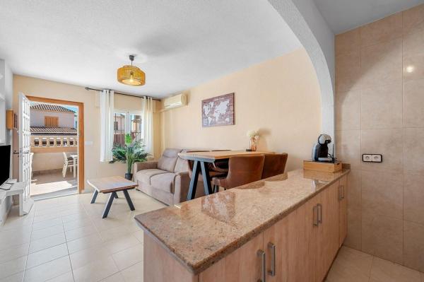 Chalet wolnostojący na sprzedaż w  Casa o chalet en Los Balcones - Los Altos del Edén, Torrevieja, Torrevieja photo 4