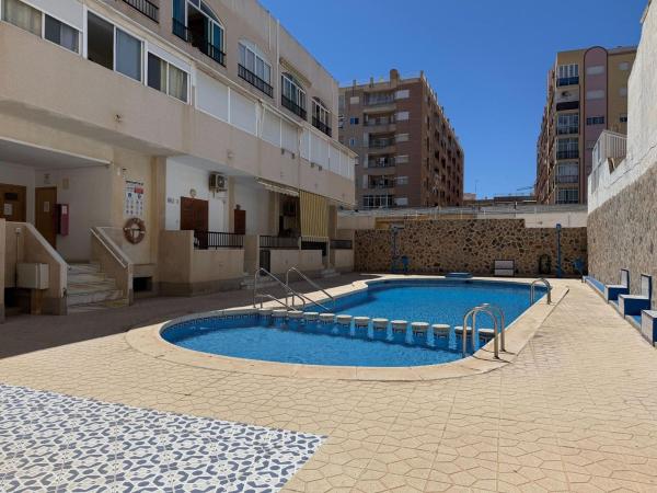 Venta de piso en Piso en Playa de los Locos, Torrevieja, Torrevieja
thumbnail 2