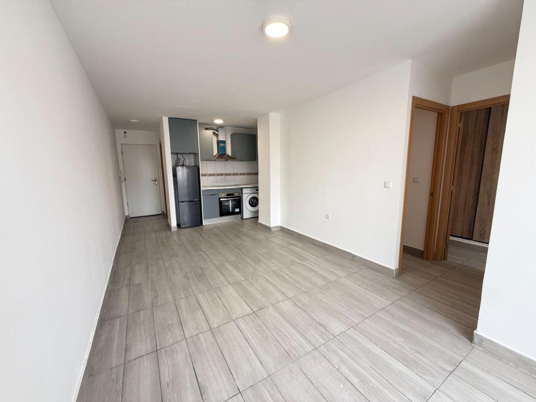 Sale of apartment in Piso en Las Piscinas Naturales, Torrevieja, Torrevieja
photo 2
