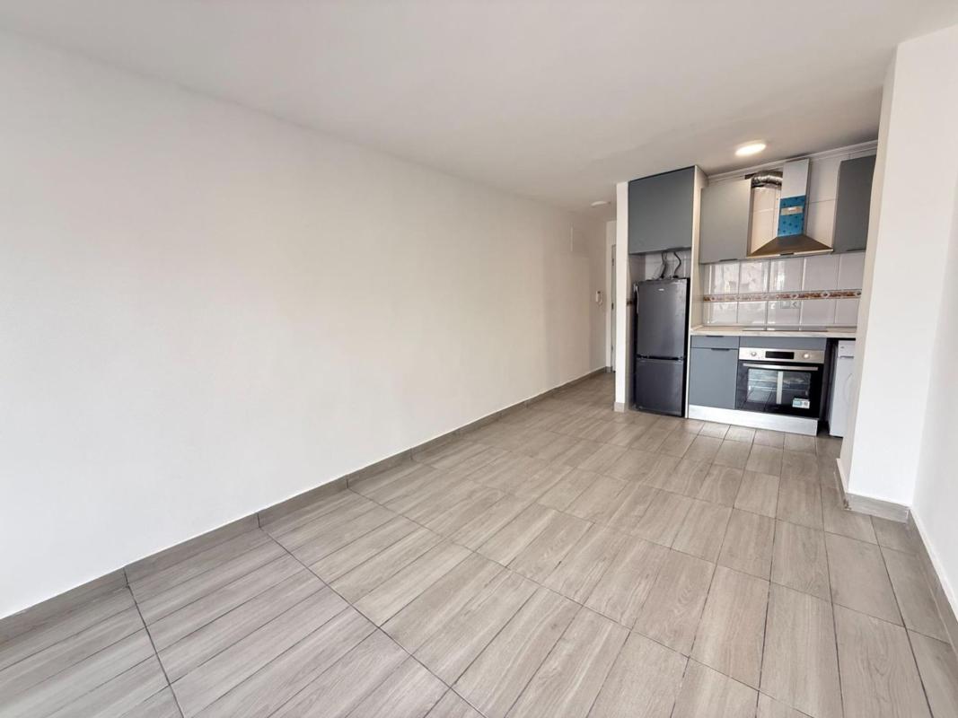 Sale of apartment in Piso en Las Piscinas Naturales, Torrevieja, Torrevieja
photo 3