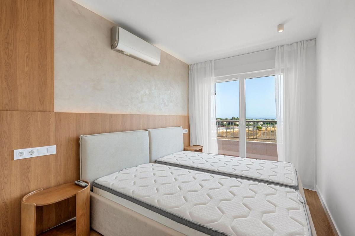 Sprzedaż mieszkania w Piso en Punta Prima, Torrevieja, Torrevieja
photo 2
