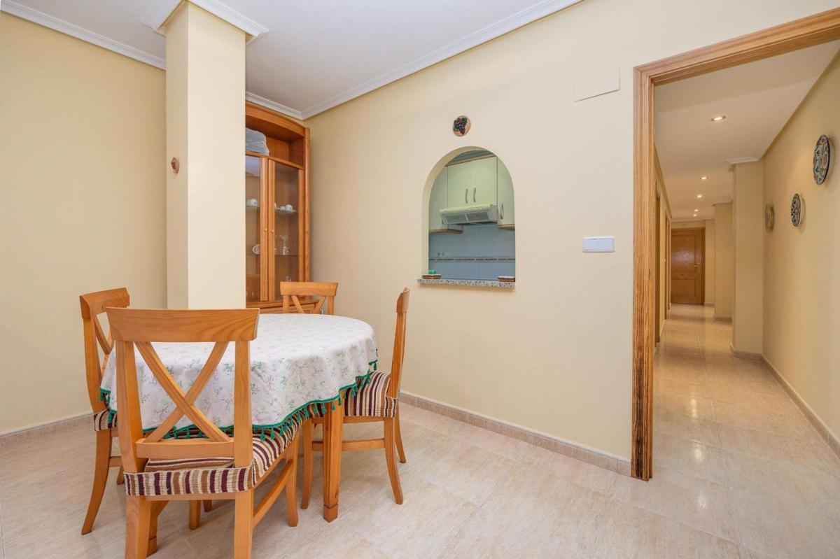 Продажа квартиры на Piso en Las Piscinas Naturales, Torrevieja, Торревьеха
photo 4
