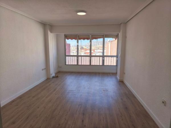 Аттик на продажу в  Ático en Calle Piscis, La Florida Portazgo, Alicante / Alacant, Аликанте / Алакант photo 4