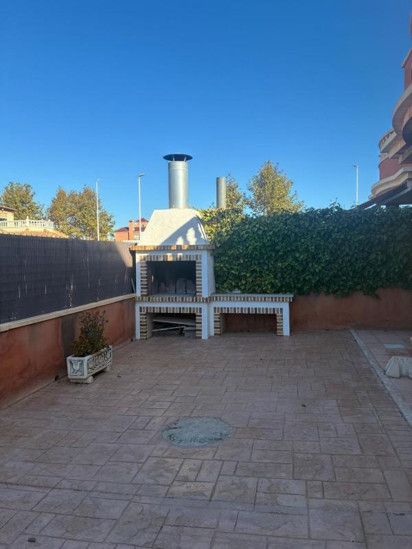 Propiedades en venta y alquiler en España photo 2