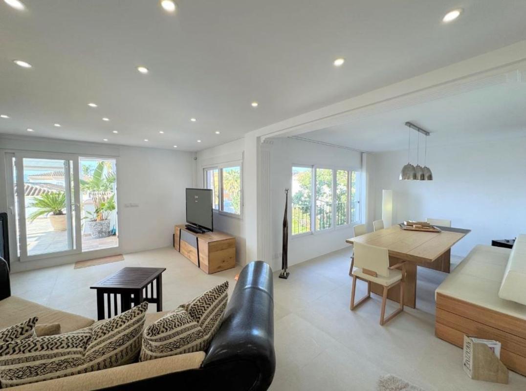 Venta de piso en Piso en Calle Coll Verd, 10, Les Bovetes-La Felicidad, Denia, Denia
photo 4
