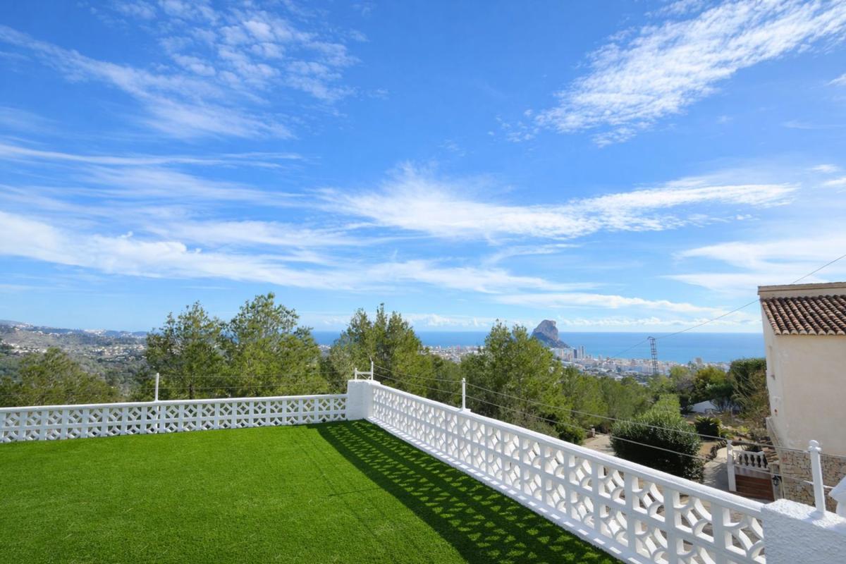 Properties for sale and rent in Spain photo 2