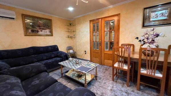 Sale of flat in Piso en Calle Patricio Ruiz Gómez, Los Magros-Casablanca, Elche / Elx, Elche / Elx
photo 1
