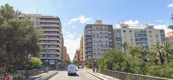 Продажа квартиры на Piso en Calle Vicente Blasco Ibáñez, Pont Nou-Corazón de Jesús, Elche / Elx, Эльче / Эльх
thumbnail 3