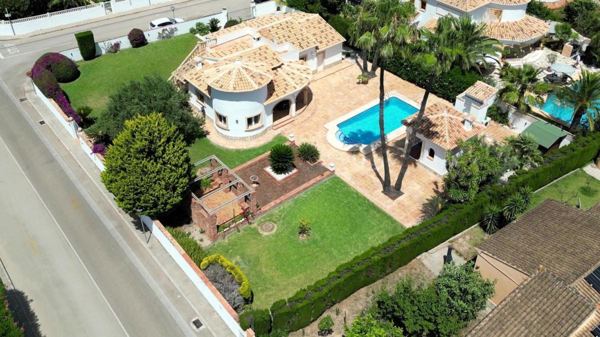 Propiedades en venta y alquiler en España photo 2
