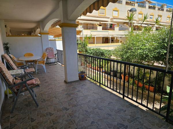 Chalet adosado en Avenida Zaragoza, 4, Gran Playa, Santa Pola thumbnail 3