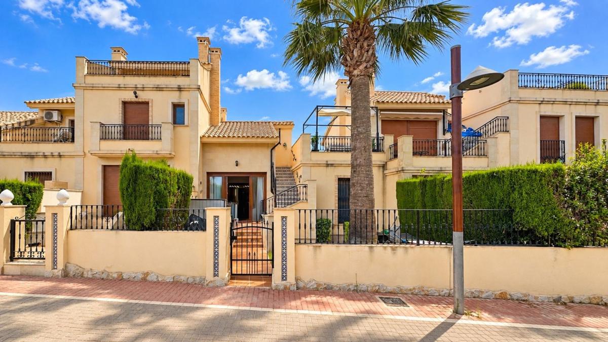 Продажа отдельного шале в Casa o chalet en Algorfa, Алгорфа photo 1