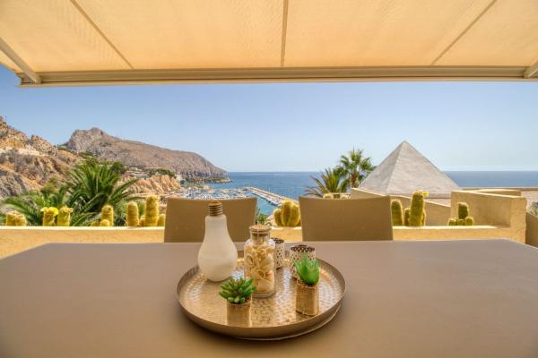 Продажа квартиры на Piso en Zona de Mascarat, Altea, Алтея
photo 1