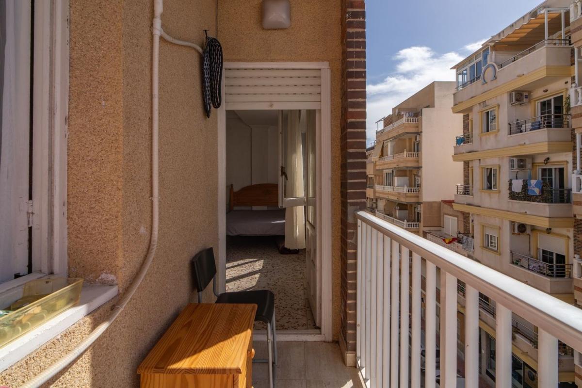 Venta de ático en  Ático en Las Piscinas Naturales, Torrevieja, Torrevieja photo 3