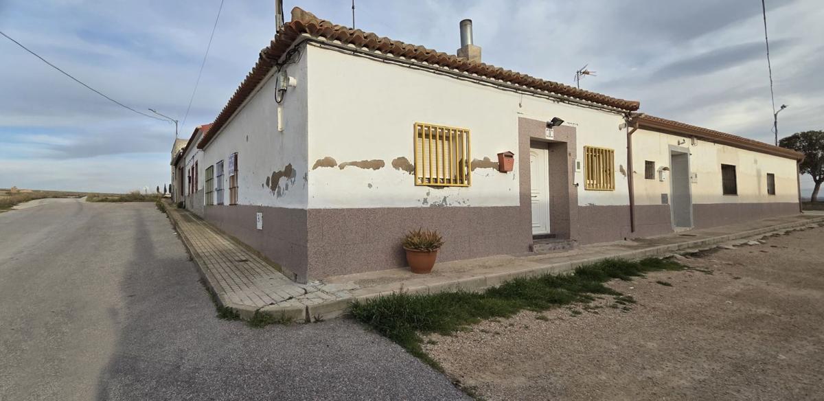 Properties for sale and rent in Spain photo 3
