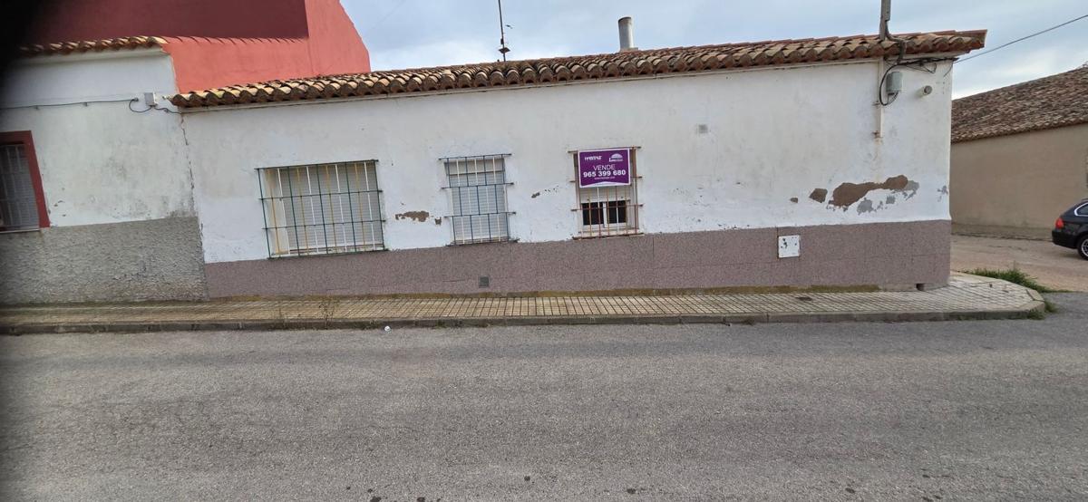 Properties for sale and rent in Spain photo 5