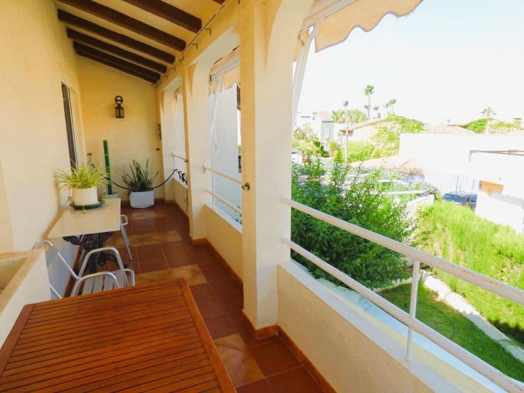 Venta de chalet independiente en Casa o chalet en Calle Derramador, Zona Rincón Bajo, Benidorm, Benidorm
photo 1