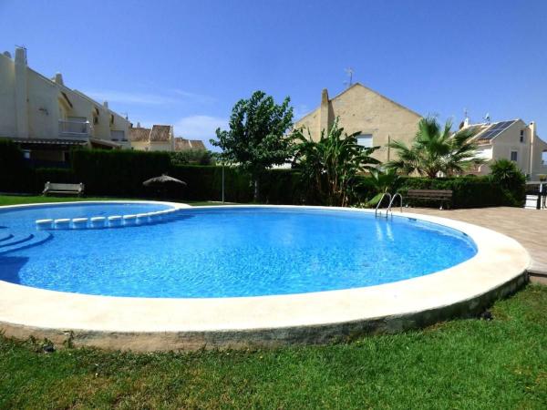 Частный шале на продаже в Casa o chalet en Calle Derramador, Zona Rincón Bajo, Benidorm, Бенидорм thumbnail 3