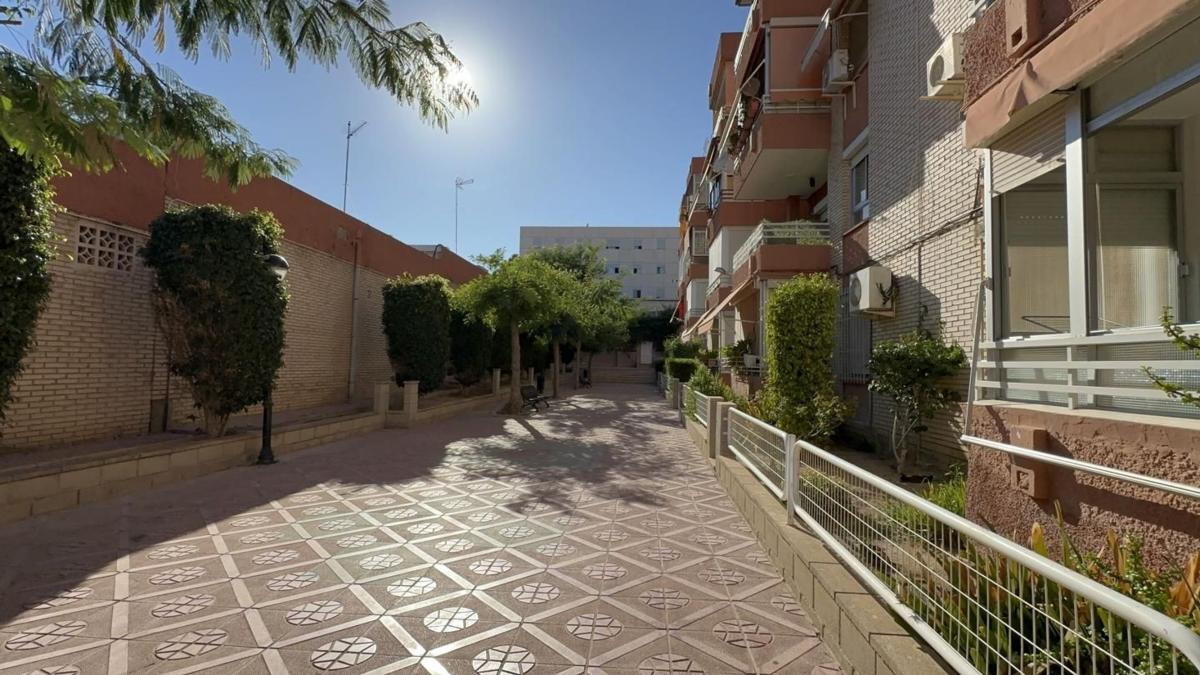 Продажа квартиры на Piso en Calle Salvador Allende, Juan XXIII, Alicante / Alacant, Аликанте / Алакант
photo 4