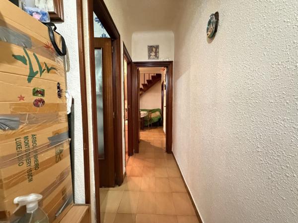 Дуплекс на продажу в Dúplex en Villa De Chiva, Virgen del Remedio - Parque lo Morant, Alicante / Alacant, Аликанте / Алакант photo 2
