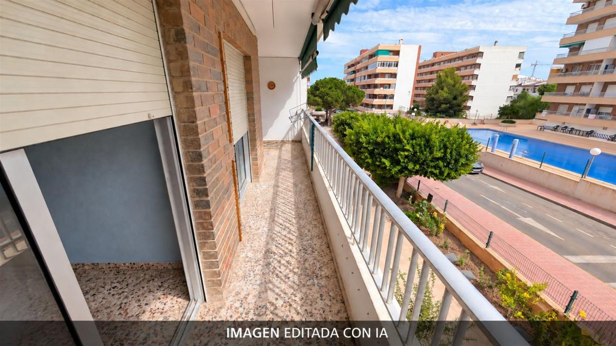 Sprzedaż mieszkania w Piso en Calle Arrecife, 11, Punta Prima, Torrevieja, Torrevieja
photo 1