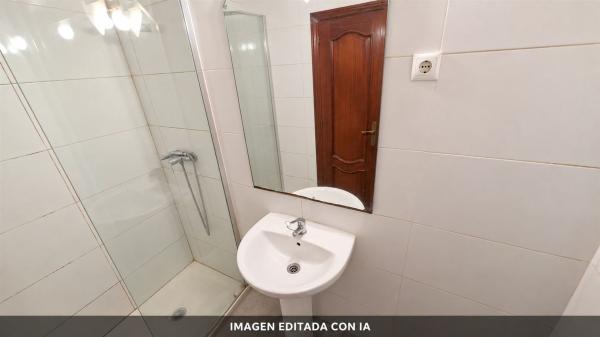 Sprzedaż mieszkania w Piso en Calle Arrecife, 11, Punta Prima, Torrevieja, Torrevieja
thumbnail 2