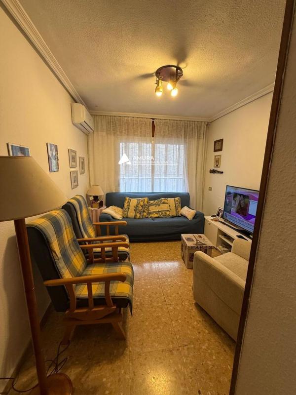 Venta de piso en Piso en Calle Capitán Dema, Benalúa, Alicante / Alacant, Alicante / Alacant
photo 3