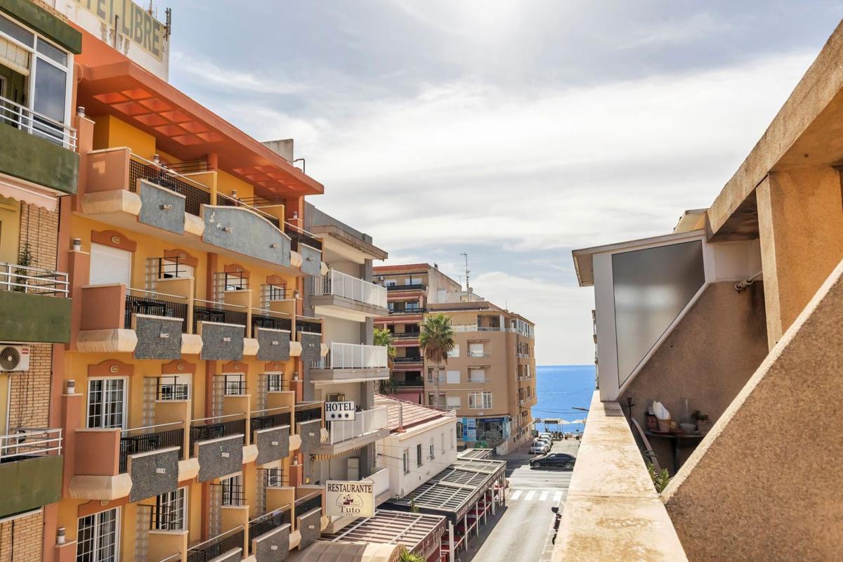 Продажа квартиры на Piso en Calle Callosa del Segura, 4, Playa de los Náufragos, Torrevieja, Торревьеха
photo 3