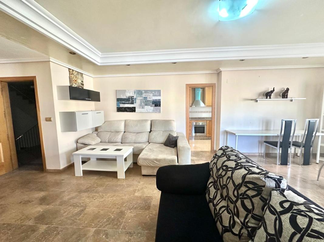 GRANDE APARTAMENTO DE 4 DORM. 2 BAÑOS. A 400 METROS DEL PUERT0 DE TORREVIEJA CON 130 M2. Y GRAN TERRAZA., Torrevieja
photo 1