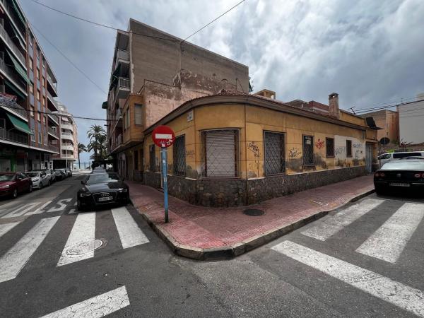 PARCELA EDIFICABLE DE 250M2 EN SEGUNDA LINEA DE LA PLAYA DEL CURA thumbnail 2