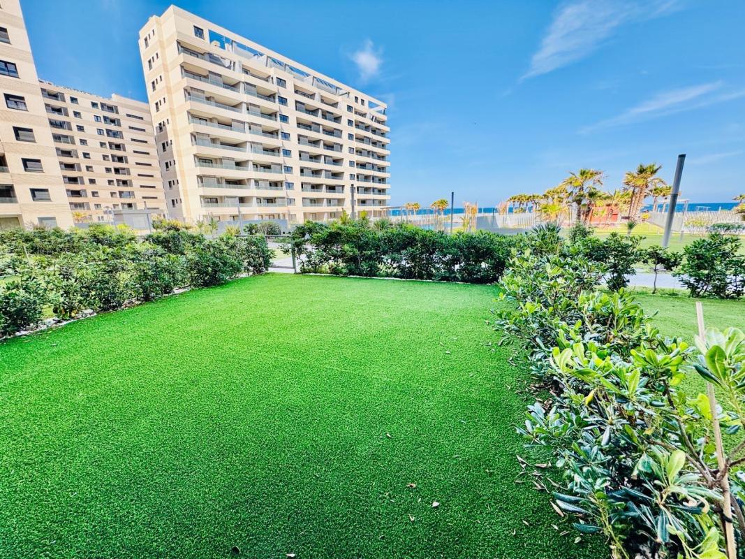 Sale of apartment in Punta Prima, Torrevieja
photo 2