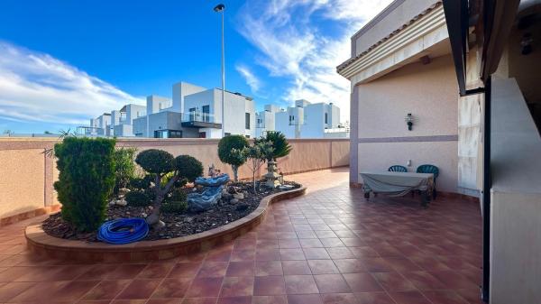 Dom szeregowy na sprzedaż w , Torrevieja photo 4