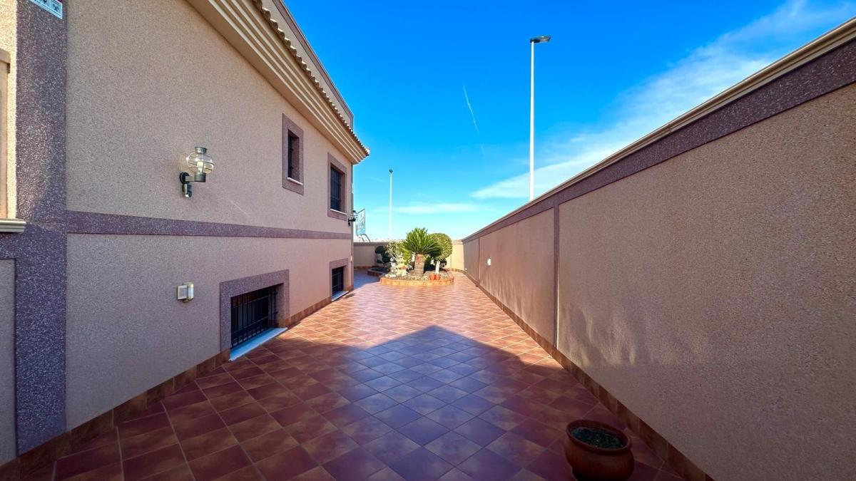 Venta de chalet adosado en , Torrevieja photo 5