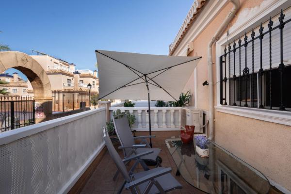 Chalet adosado en venta en , Orihuela photo 2