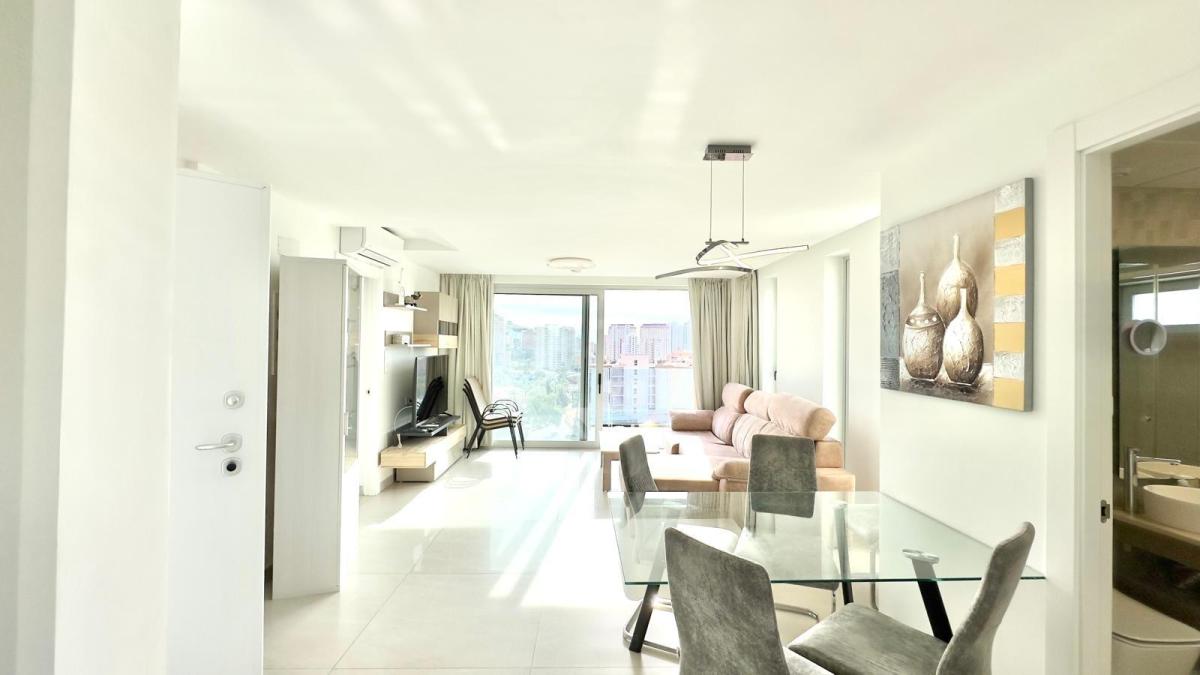 APARTAMENTO EXCLUSIVO EN URBANIZACIÓN PRIVADA CON SAUNA, PISCINA, 2 HAB Y 2 BAÑOS EN BENIDORM, Finestrat
photo 3