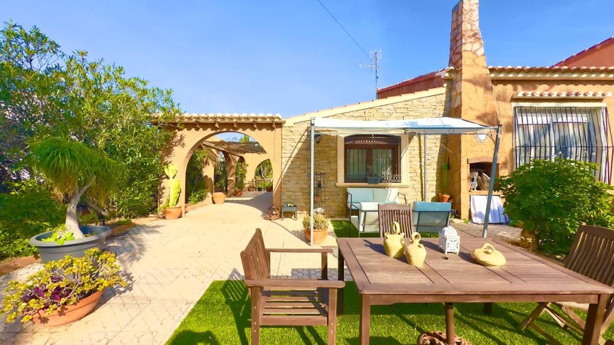 Venta de chalet independiente en Torreblanca, Torrevieja
photo 1