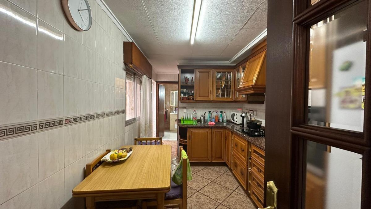 PLANTA BAJA DE 4 HAB, 1 BAÑO Y 1 ASEO EN EL CENTRO DE TORREVIEJA, Torrevieja
photo 4