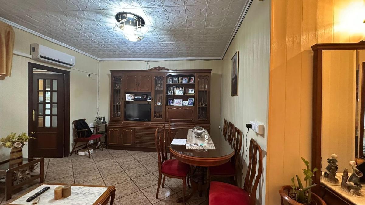 PLANTA BAJA DE 4 HAB, 1 BAÑO Y 1 ASEO EN EL CENTRO DE TORREVIEJA, Torrevieja
photo 5