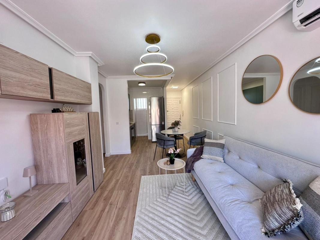Sale of apartment in Habaneras, Torrevieja
photo 1