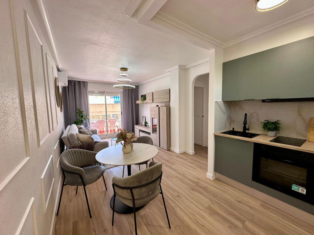 Sale of apartment in Habaneras, Torrevieja
photo 2