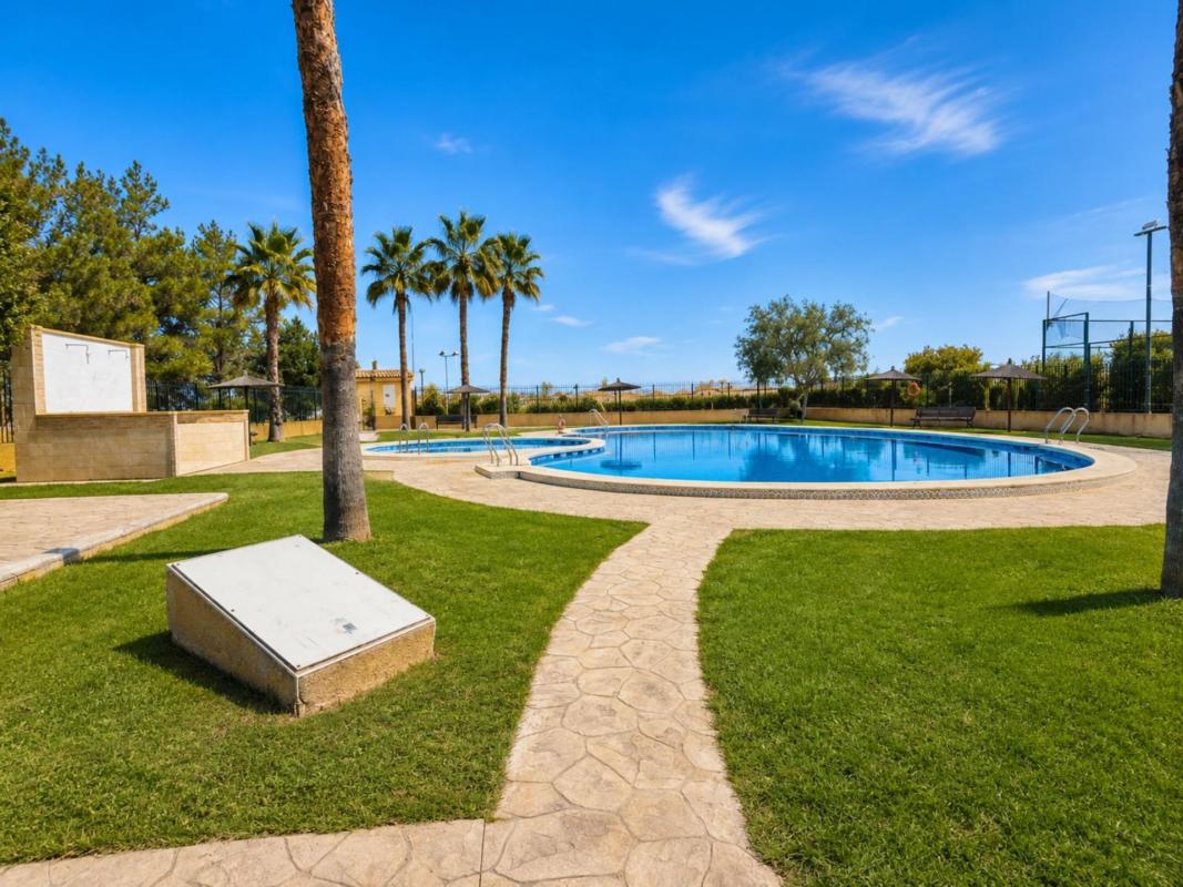 Venta de chalet adosado en Los Altos , Orihuela photo 1