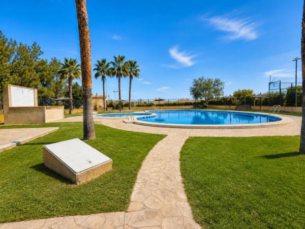 Chalet adosado en venta en  Los Altos , Orihuela photo 1