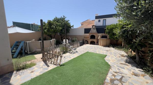 Chalet wolnostojący na sprzedaż w  Aguas Nuevas , Torrevieja photo 4