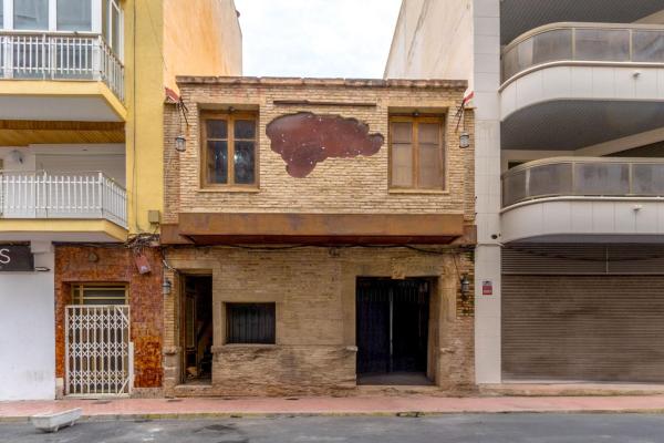 Inversión junto al nuevo Puerto de Torrevieja photo 2