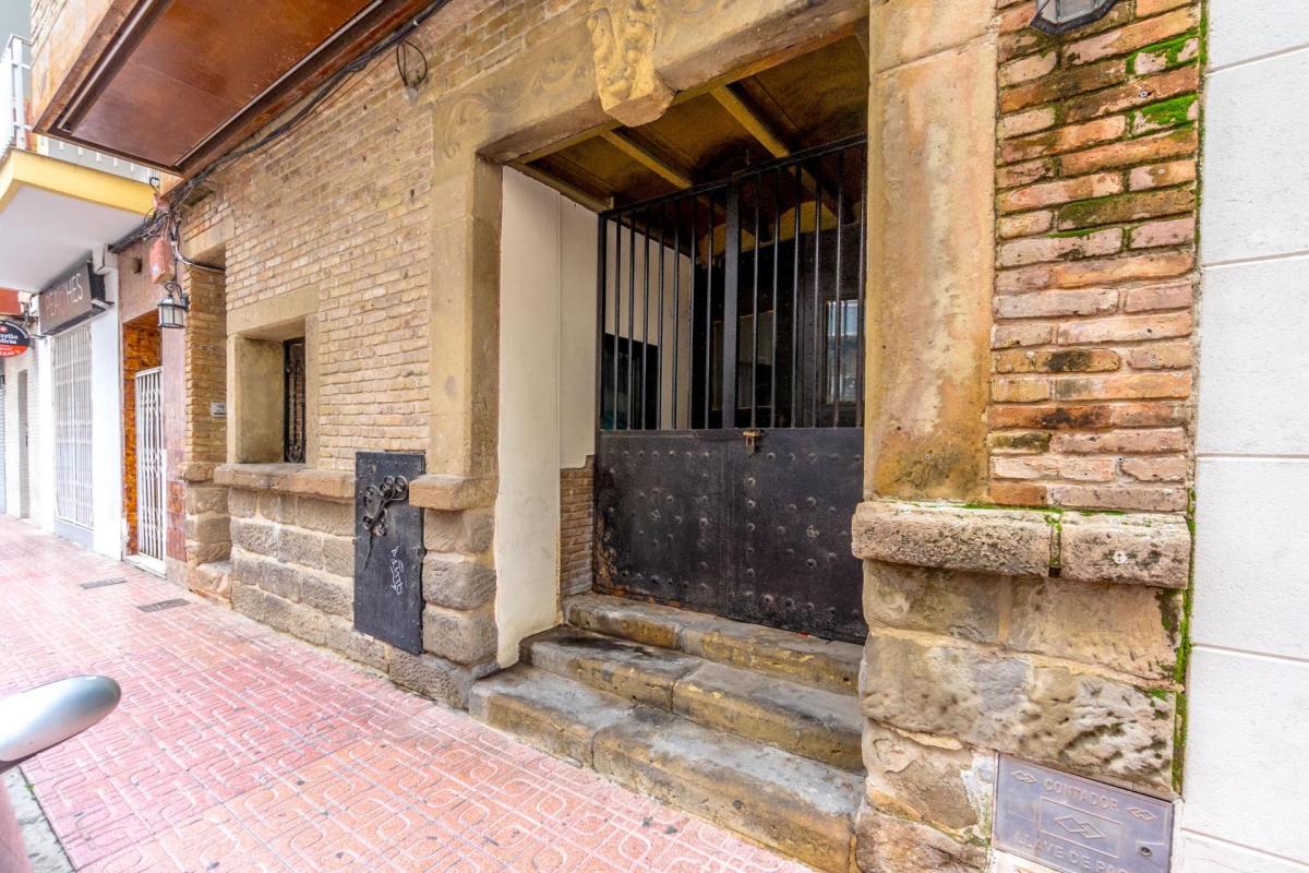 Properties for sale and rent in Spain photo 3