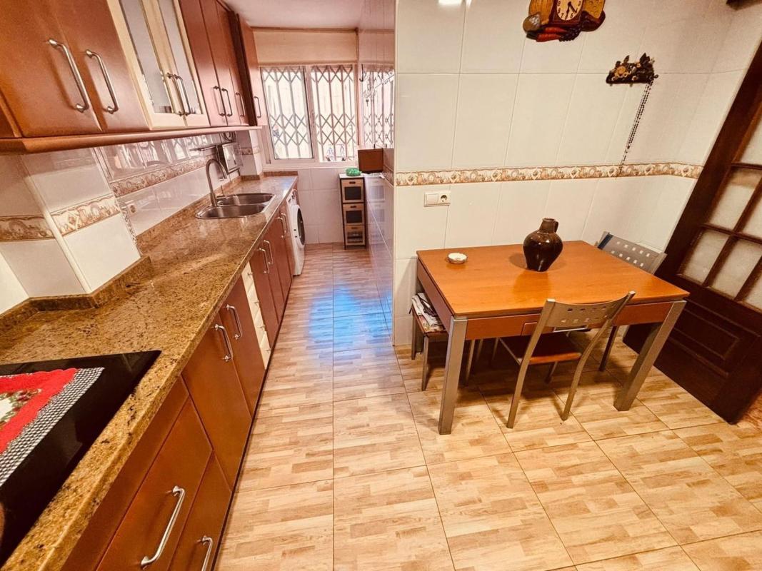 Venta de piso en Piso en Carolinas Altas, Alicante / Alacant, Alicante / Alacant
photo 4